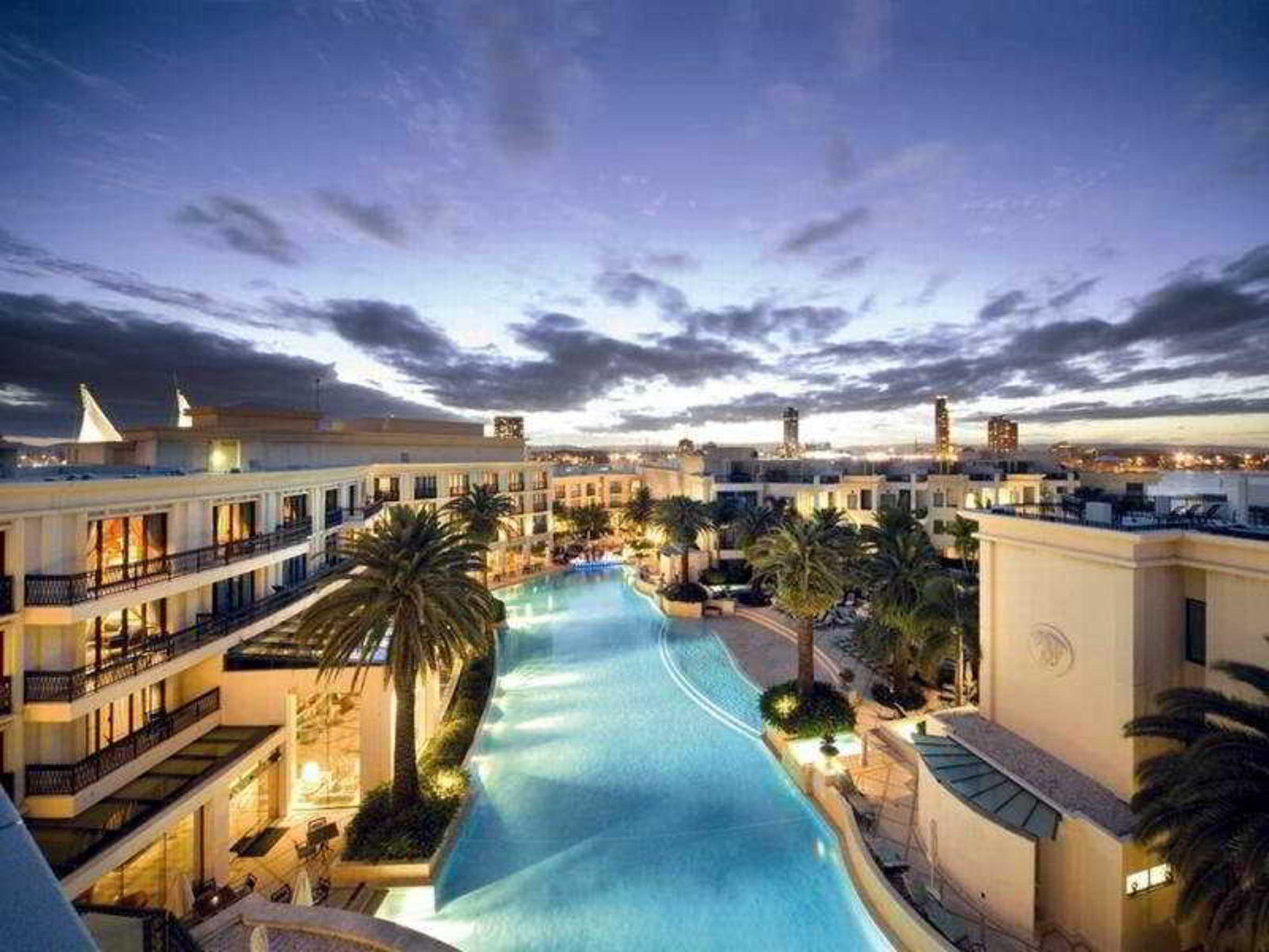 Imperial Hotel Gold Coast Exterior photo